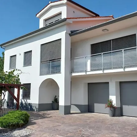 Apartma Nona Roza Zgornje Skofije Exterior foto