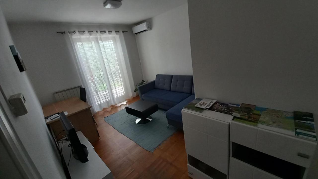Apartment Apartma Nona Roza *