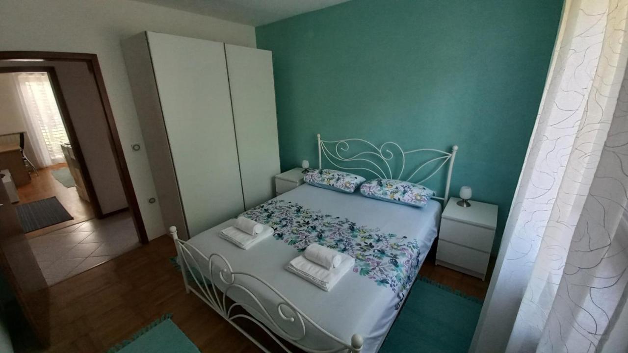 Apartma Nona Roza Apartment Zgornje Skofije