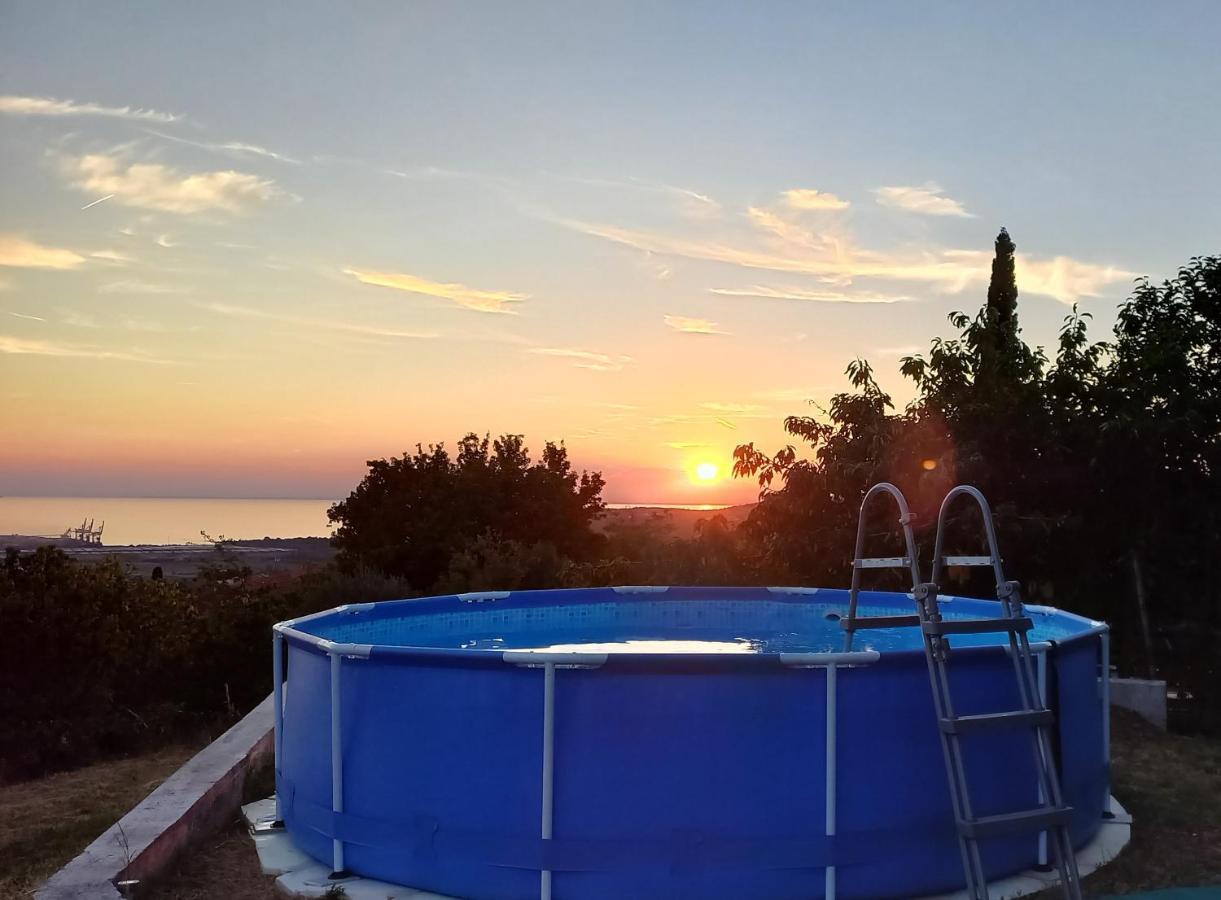 Apartma Nona Roza Apartment